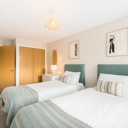 Modern 2-Bedroom Apartments With Free Parking In Leamington Spa Eksteriør bilde