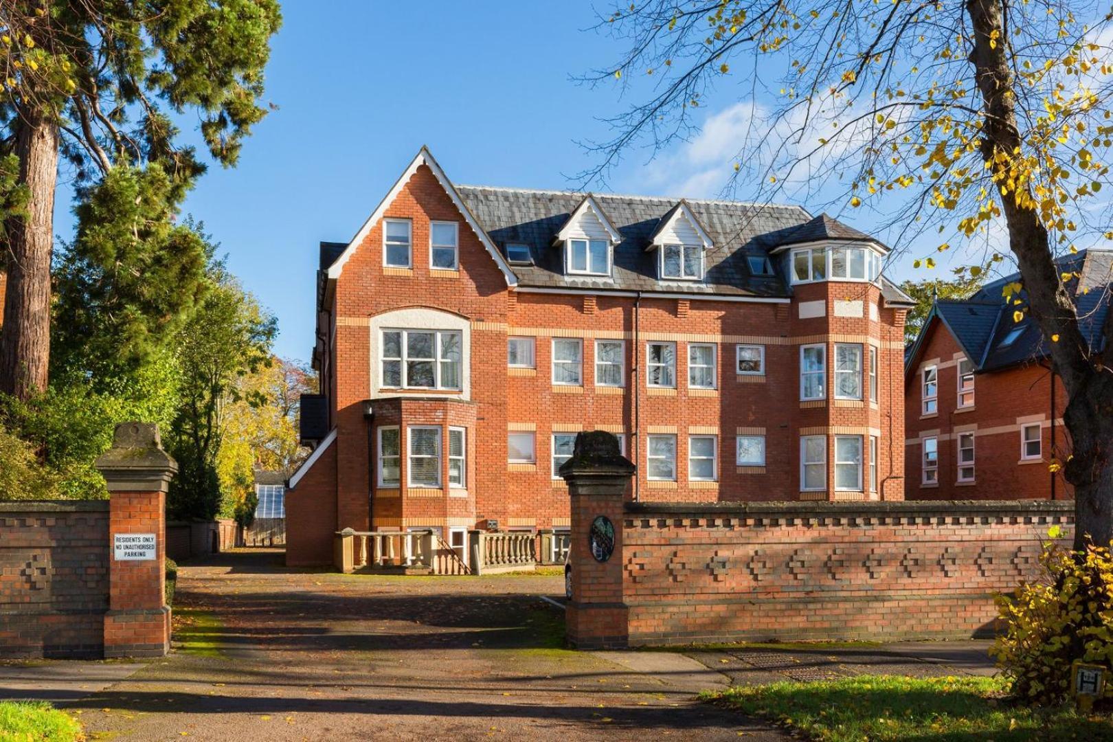 Modern 2-Bedroom Apartments With Free Parking In Leamington Spa Eksteriør bilde