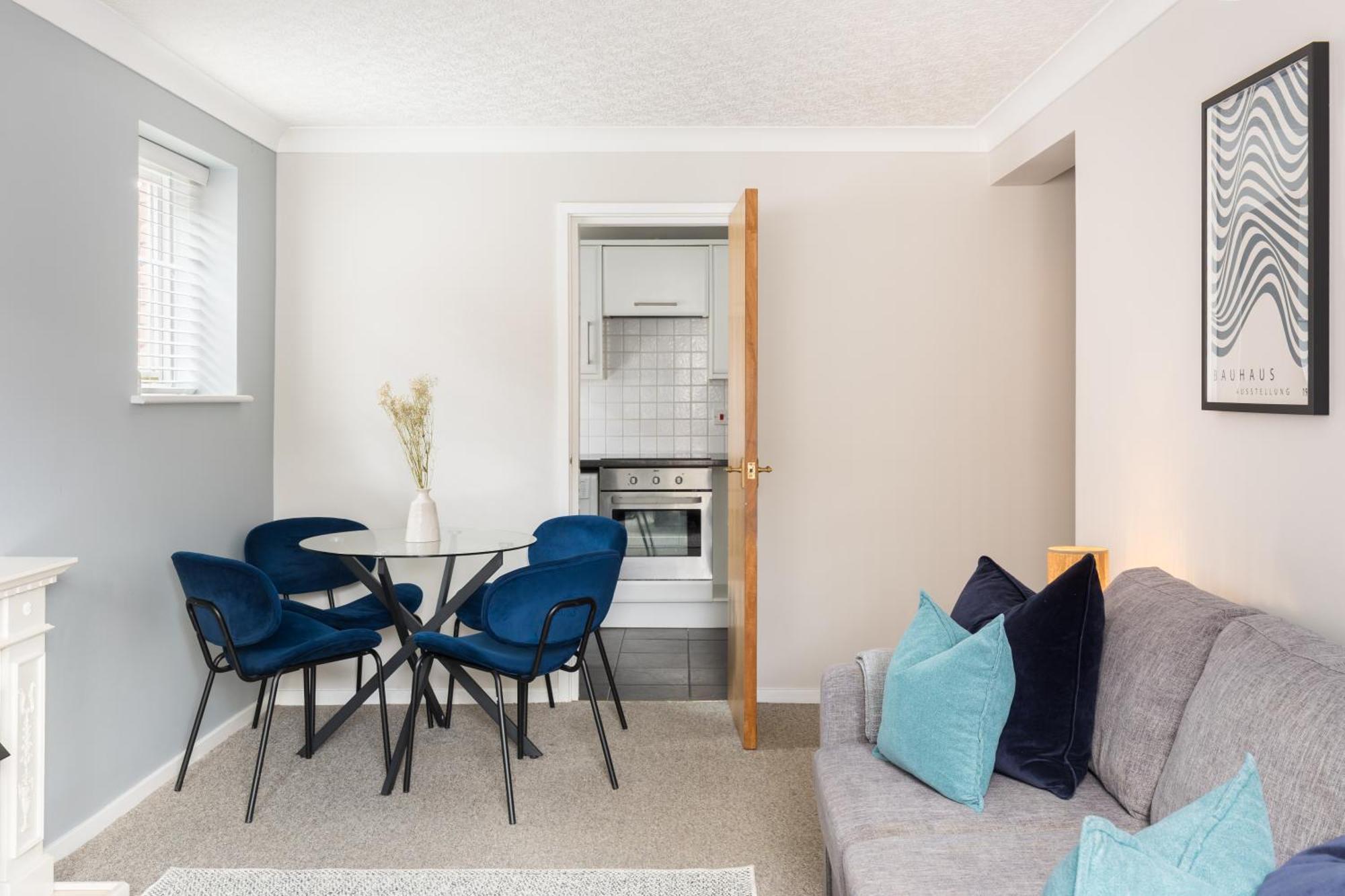 Modern 2-Bedroom Apartments With Free Parking In Leamington Spa Eksteriør bilde
