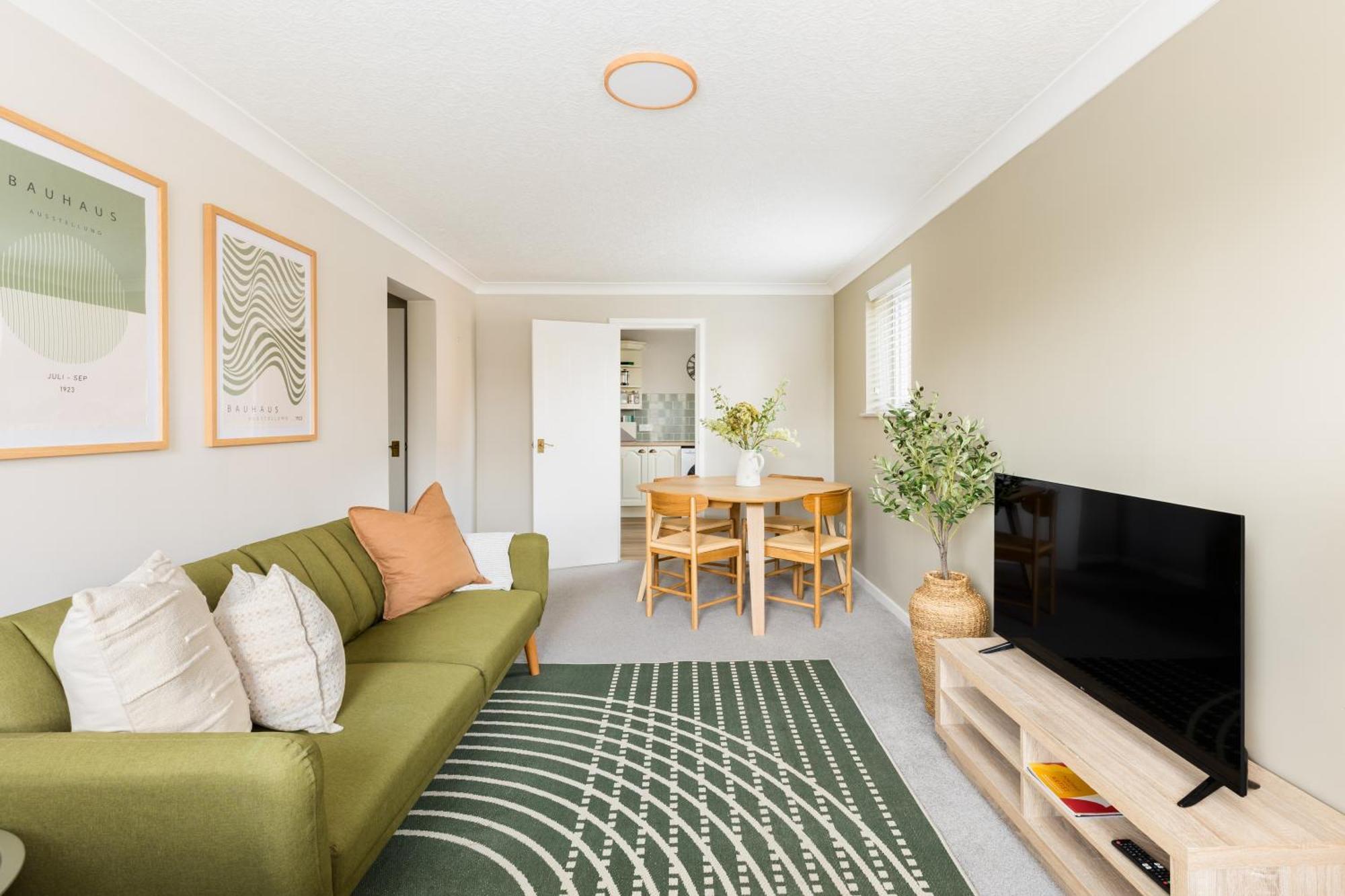 Modern 2-Bedroom Apartments With Free Parking In Leamington Spa Eksteriør bilde