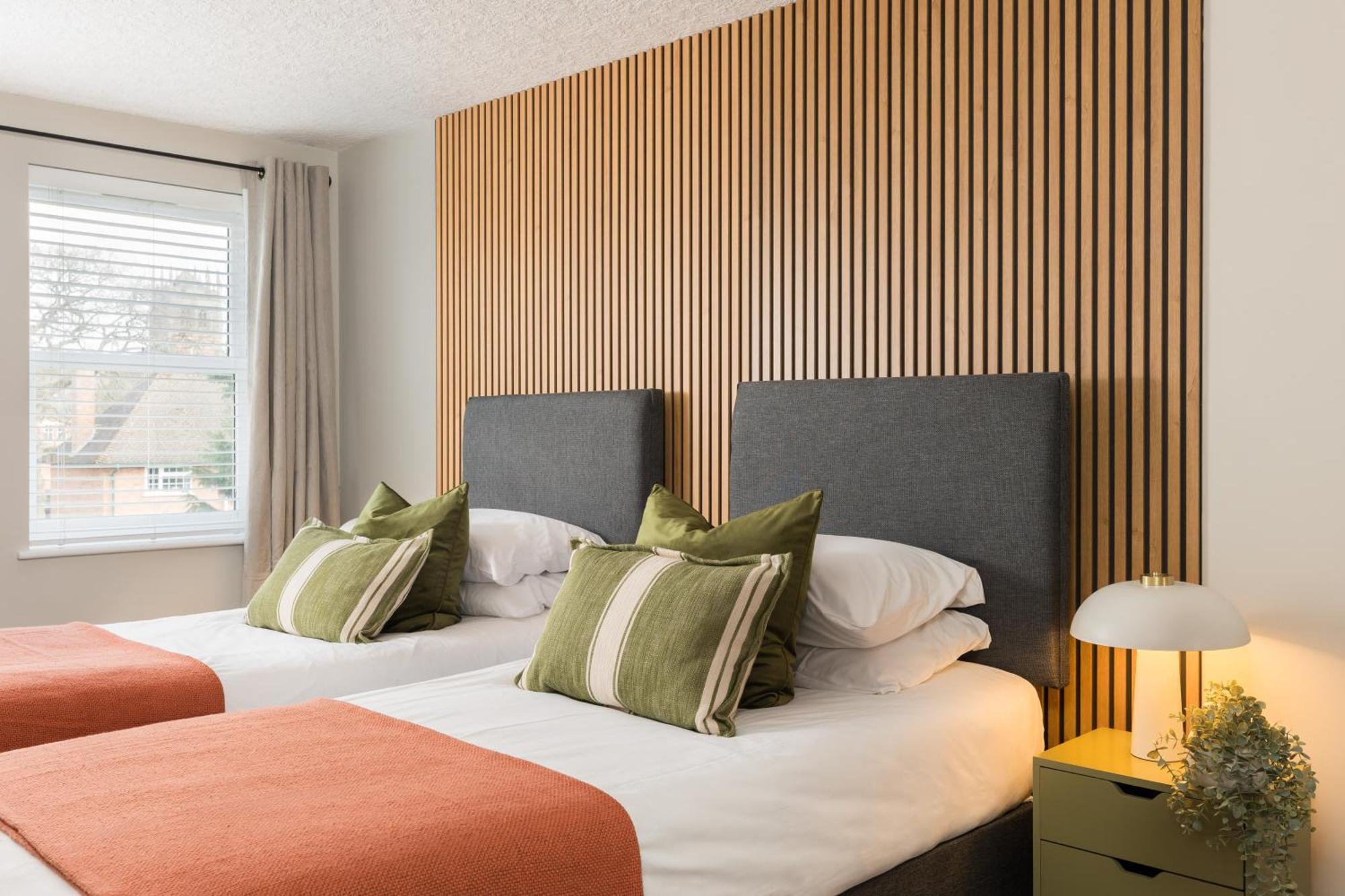 Modern 2-Bedroom Apartments With Free Parking In Leamington Spa Eksteriør bilde